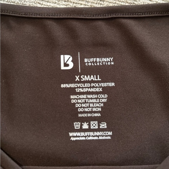 BuffBunny Collection Solar Banded Short Sleeves Crop Top - Picture 4 of 4